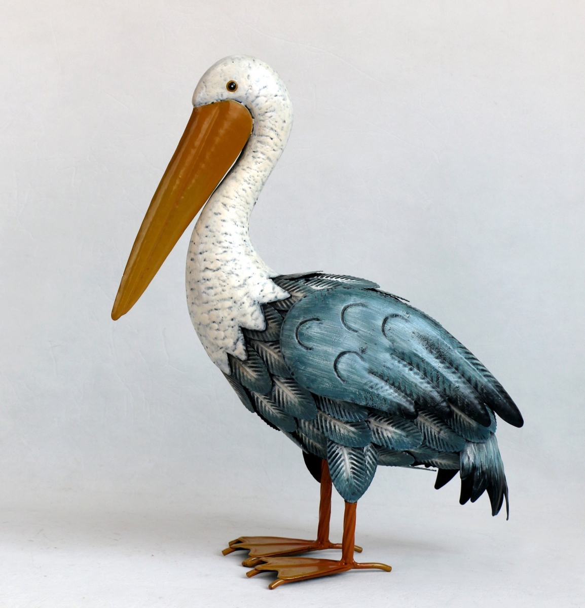 AI-GG9611_Q01 Standing Pelican Metal Statue