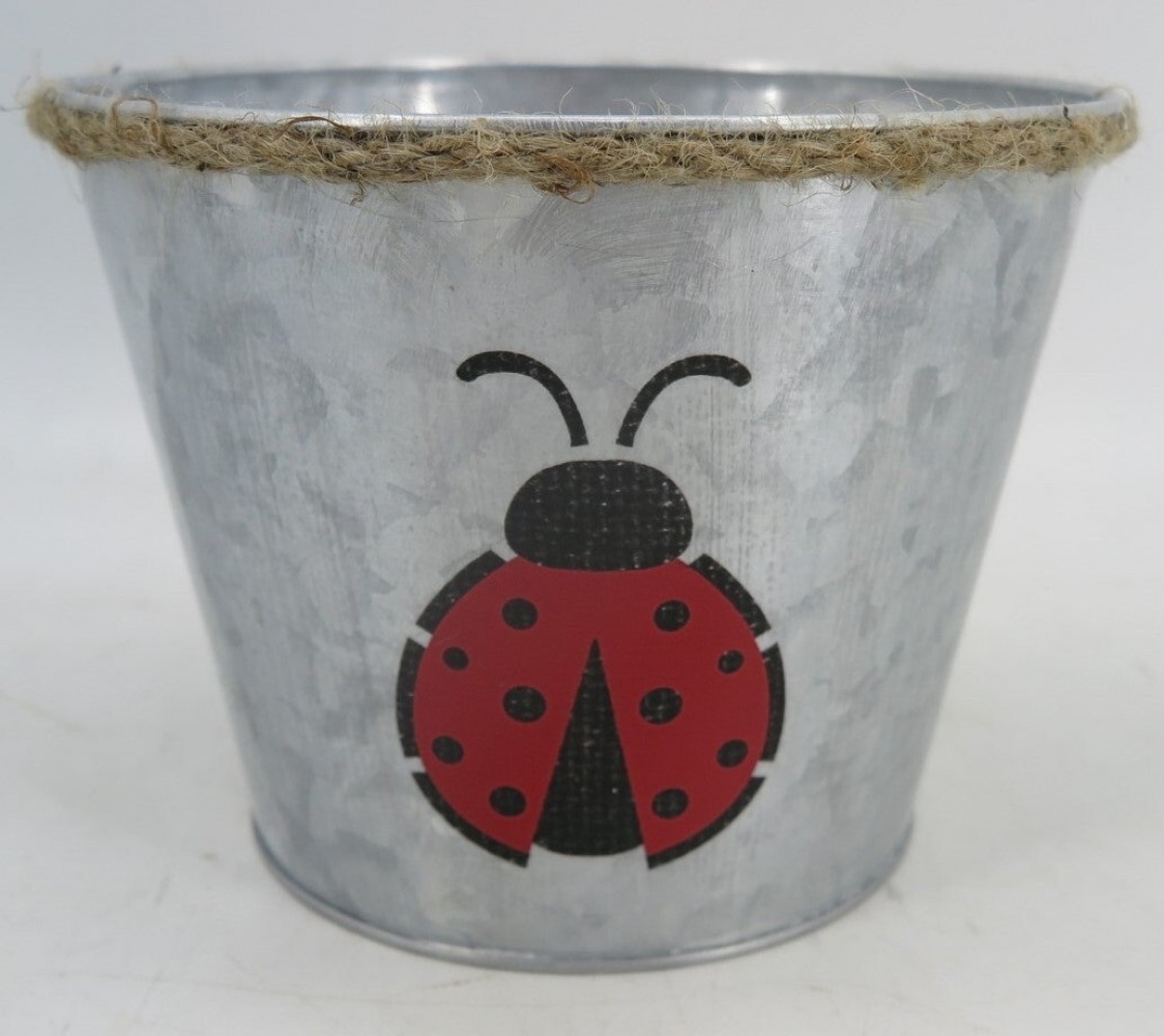 AI-GA3510-421_Q01 Metal With Lady Bug And Rope Trim Planter