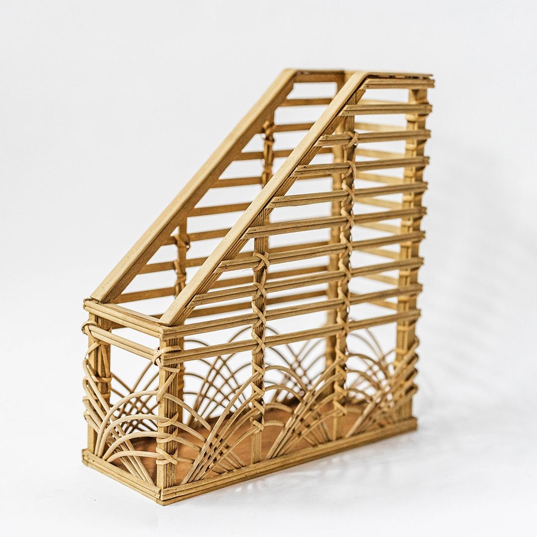 Picture of MDR Trading Inc. FP-LCD-15890-01 Woven Magazine Rack