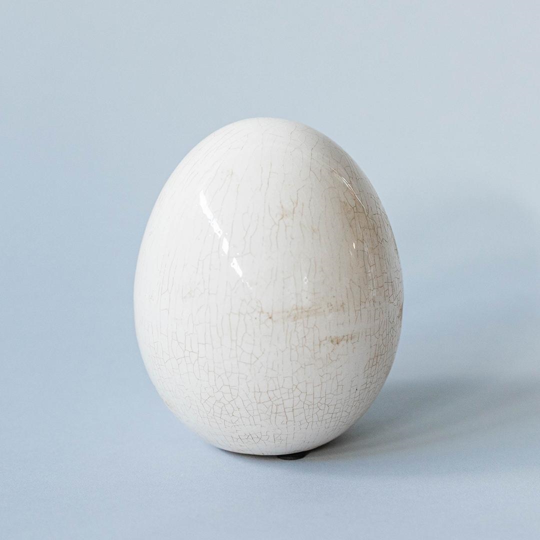 FP-ECX-175_Q01 Antique Cream Crackle Look Ceramic Egg Figurine