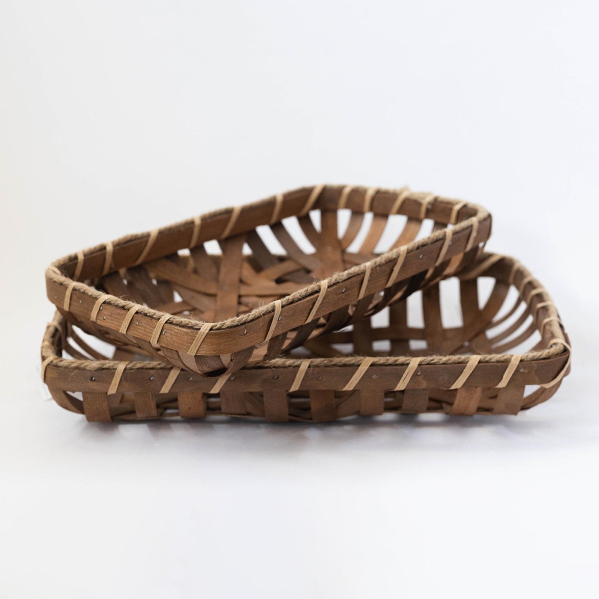 Picture of MDR Trading Inc. FP-MAC-173 Set Of 2 Rectangular Brown Weave With Rope Accents Trays