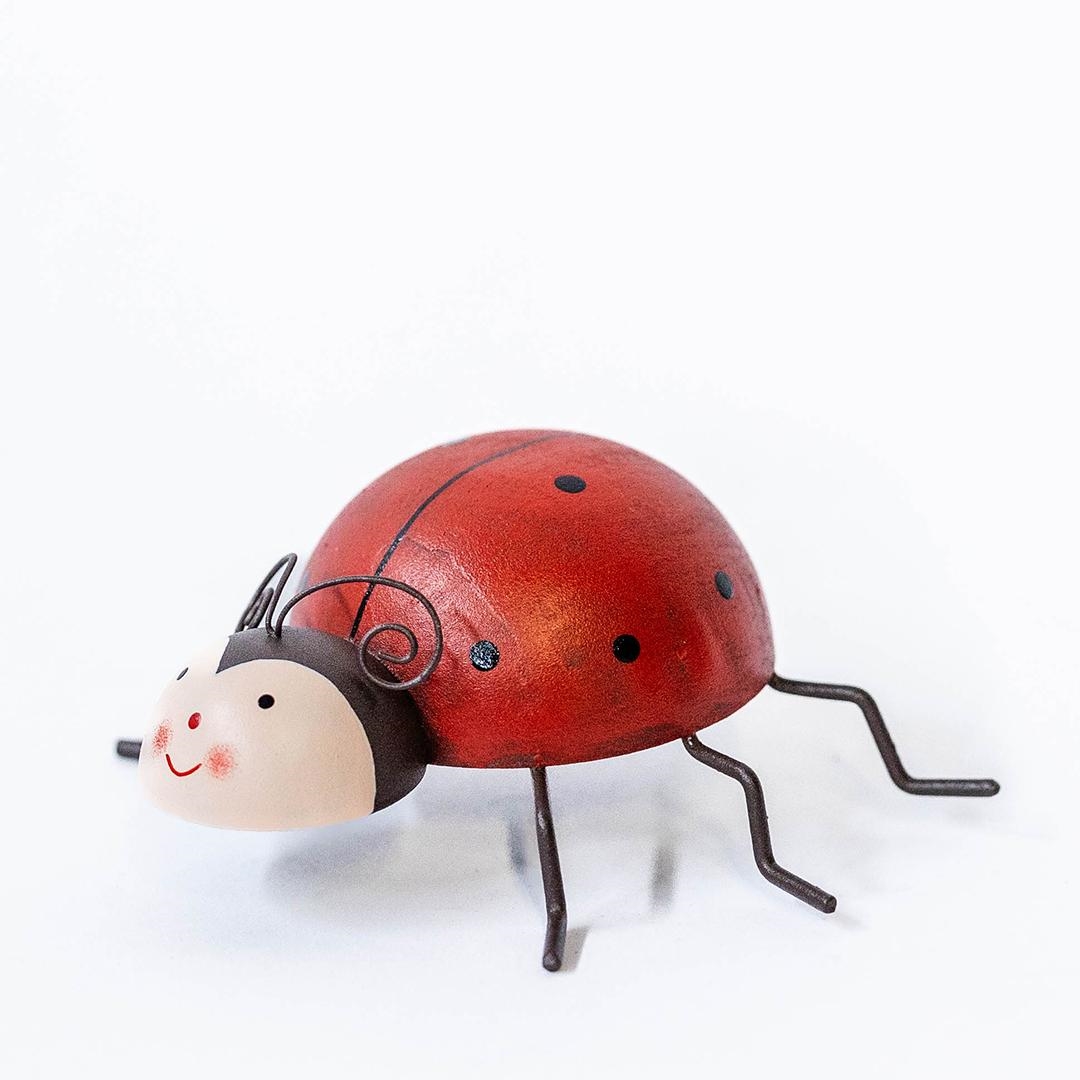 FP-HUS-434_Q01 Metal Ladybug Figurine