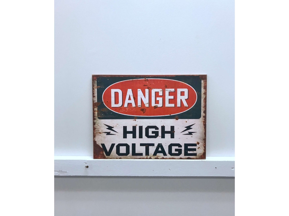 IV-W14-G23 High Voltage Wooden Sign Wall Decor