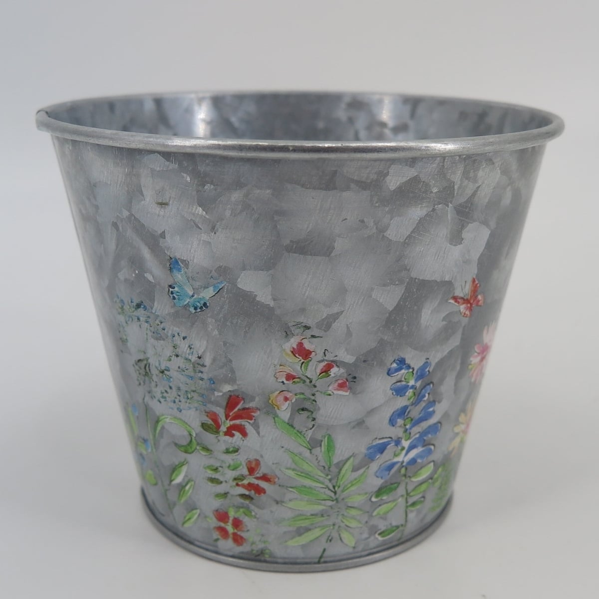 AI-GA3500-488_Q01 Silver With Wildflowers Pattern Planter