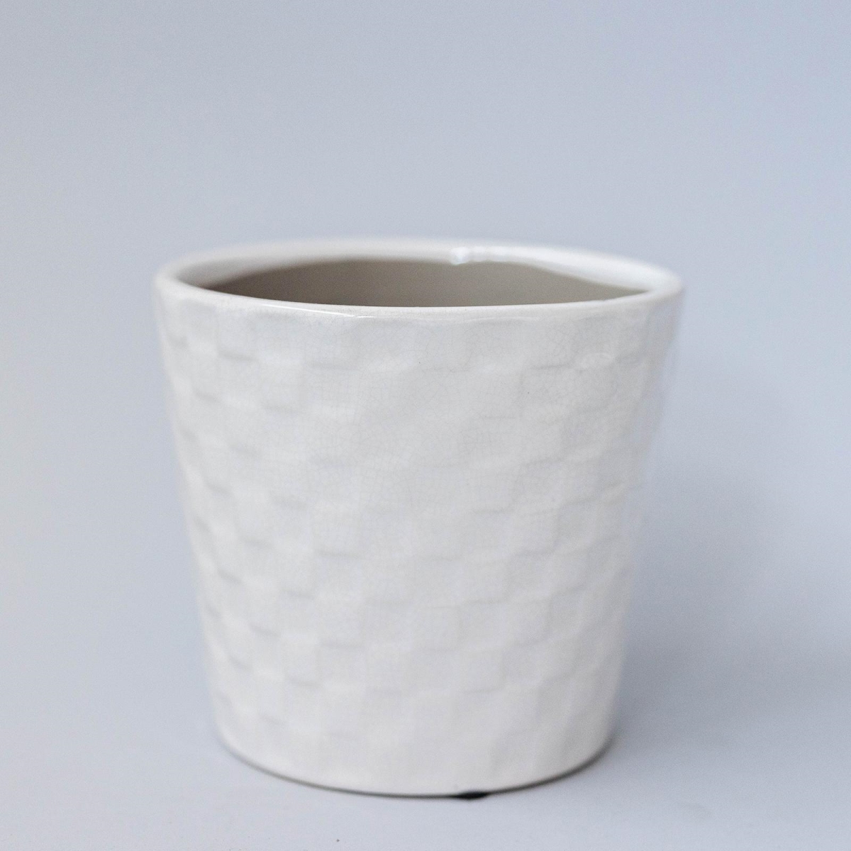 FP-ECX-100_Q01 White On White Weave Pattern Planter