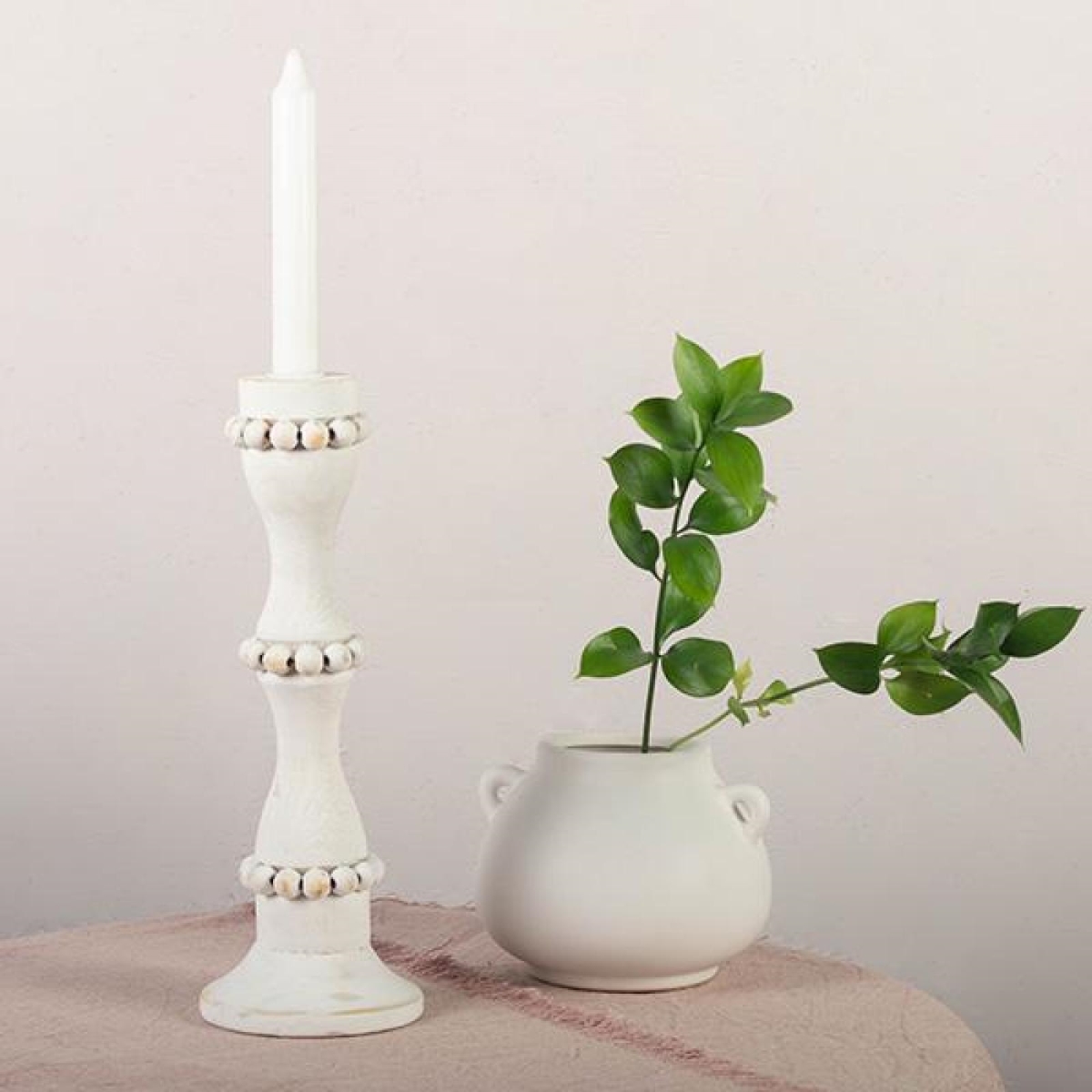 FP-WEN-16918-01_Q01 Washed White Wooden With Beads Candle Holder