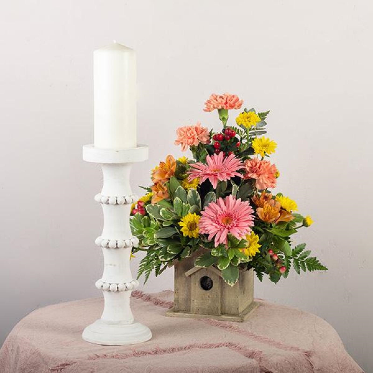 FP-WEN-14498-04_Q01 Washed White Wood With Beads Column Candle Holder