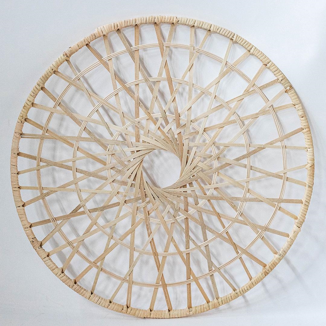 FP-LCD-16200_Q01 Round With Lines Pattern Wall Decor