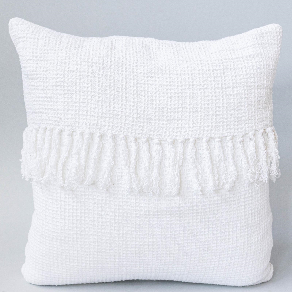 FP-IMT-097-C-Wt_Q01 White Waffle Weave With Tassels Cushion Cover