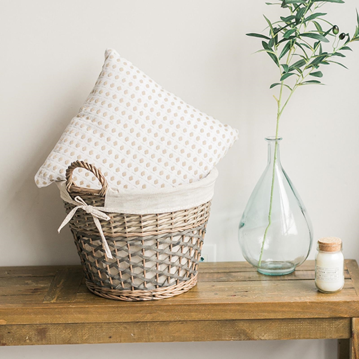 FP-IMT-002-CR_Q01 Cream And Beige Patterned Cushion Cover