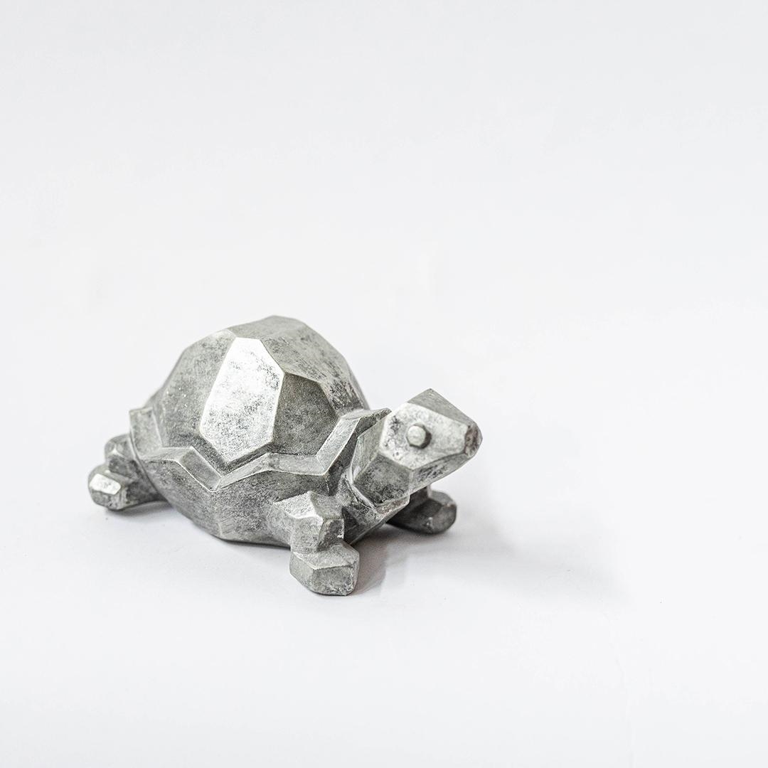 FP-LCD-15049_Q01 Silver Turtle Figurine