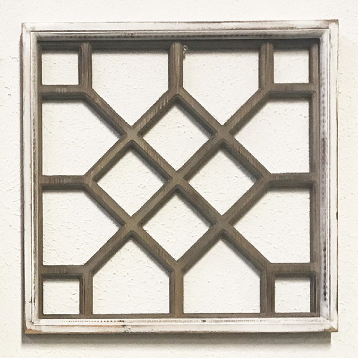 FP-FHB-058_Q01 Brown And Washed White Geometric Pattern Square Wall Decor