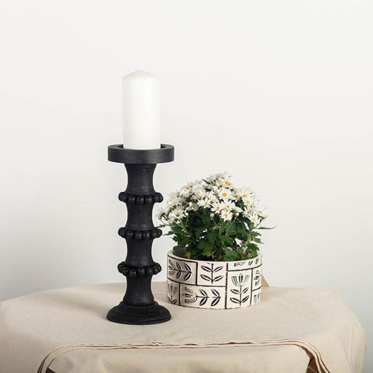 FP-WEN-14498-08_Q01 Black Wood With Beads Column Candle Holder