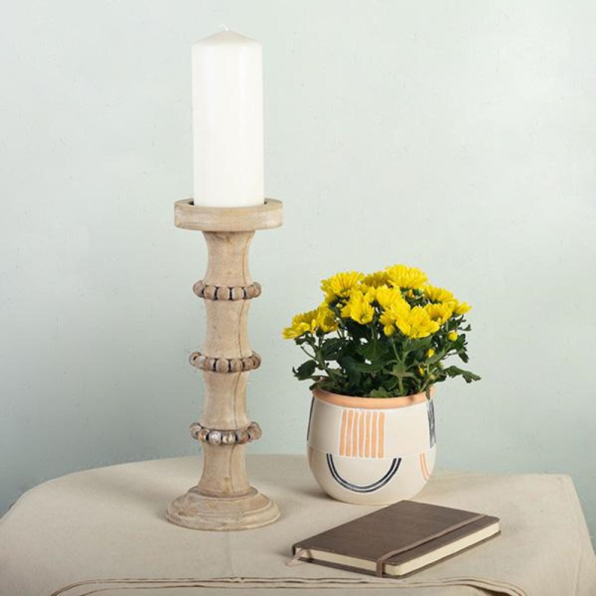 FP-WEN-14498-01_Q01 Brown Wood With Beads Column Candle Holder