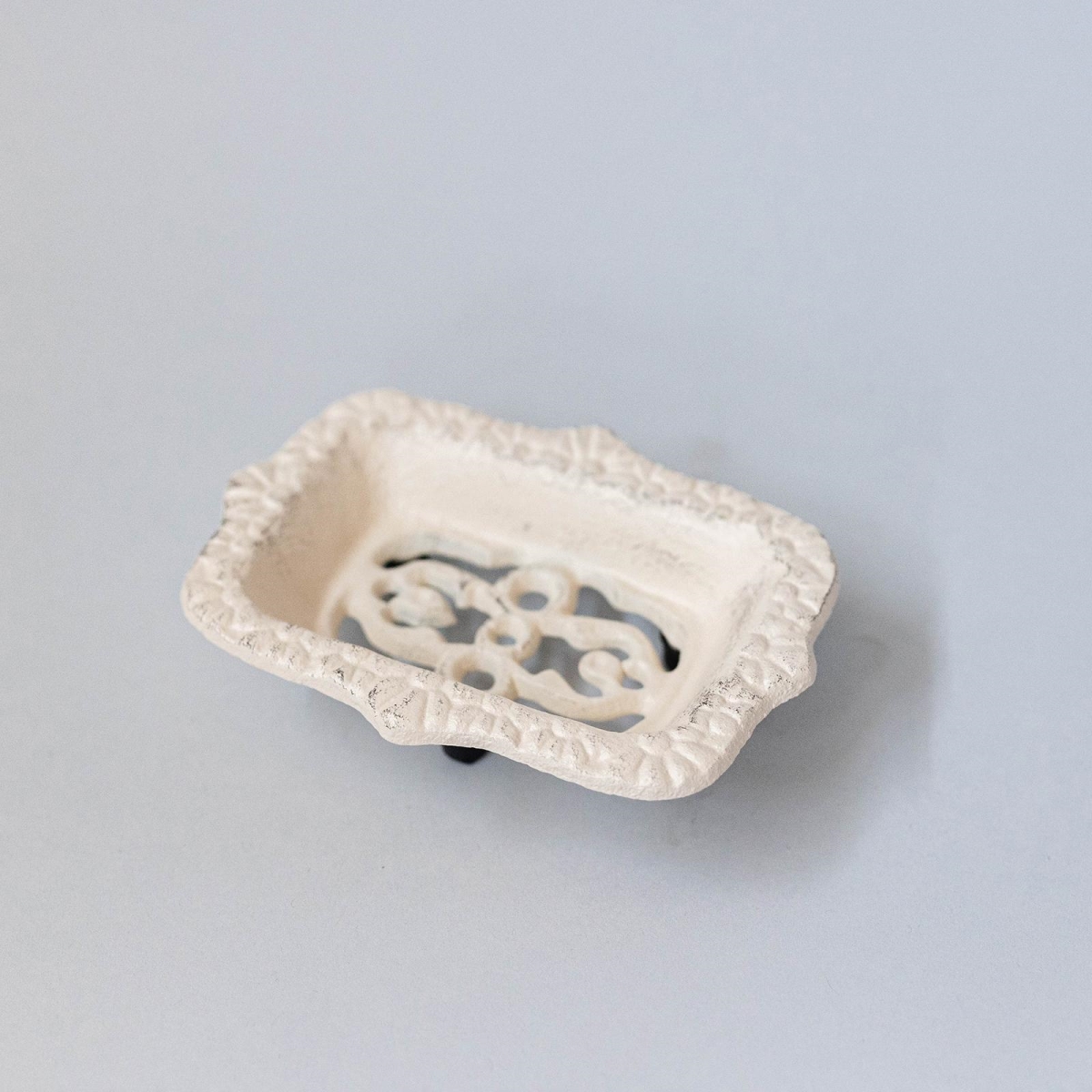 FP-KIN-101-C_Q01 Antique White Cast Iron Soap Dish