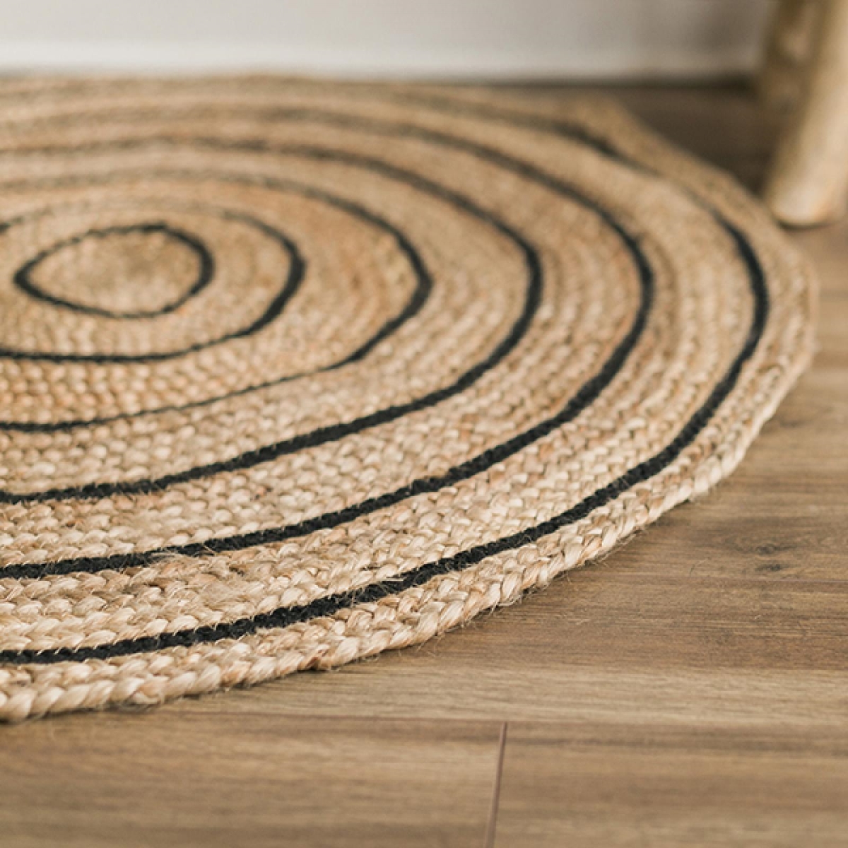 FP-IMT-021_Q01 Natural And Black Stripes Round Rug