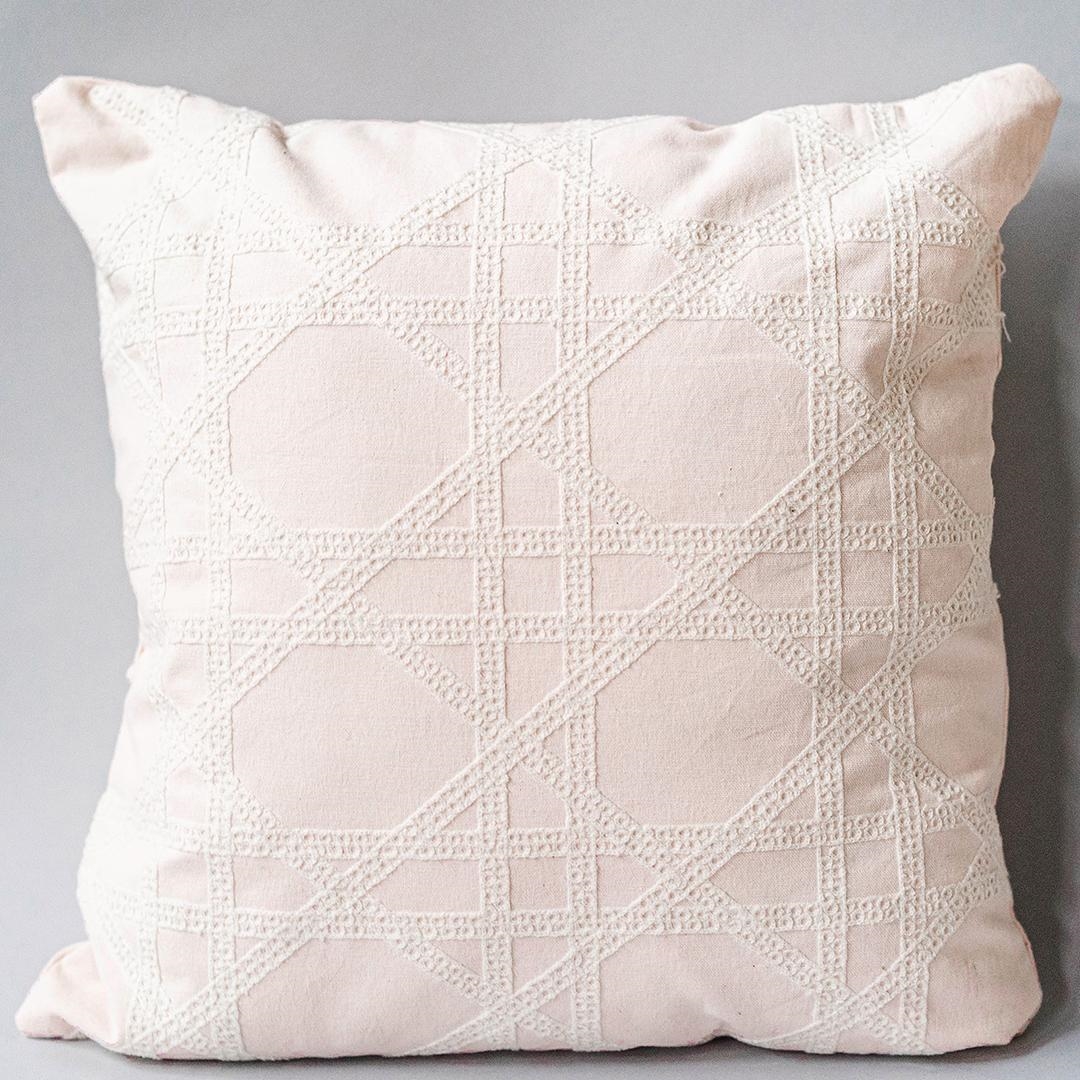 FP-IMT-114_Q01 Antique Cream And Ivory Embroidered Pattern Cushion Cover