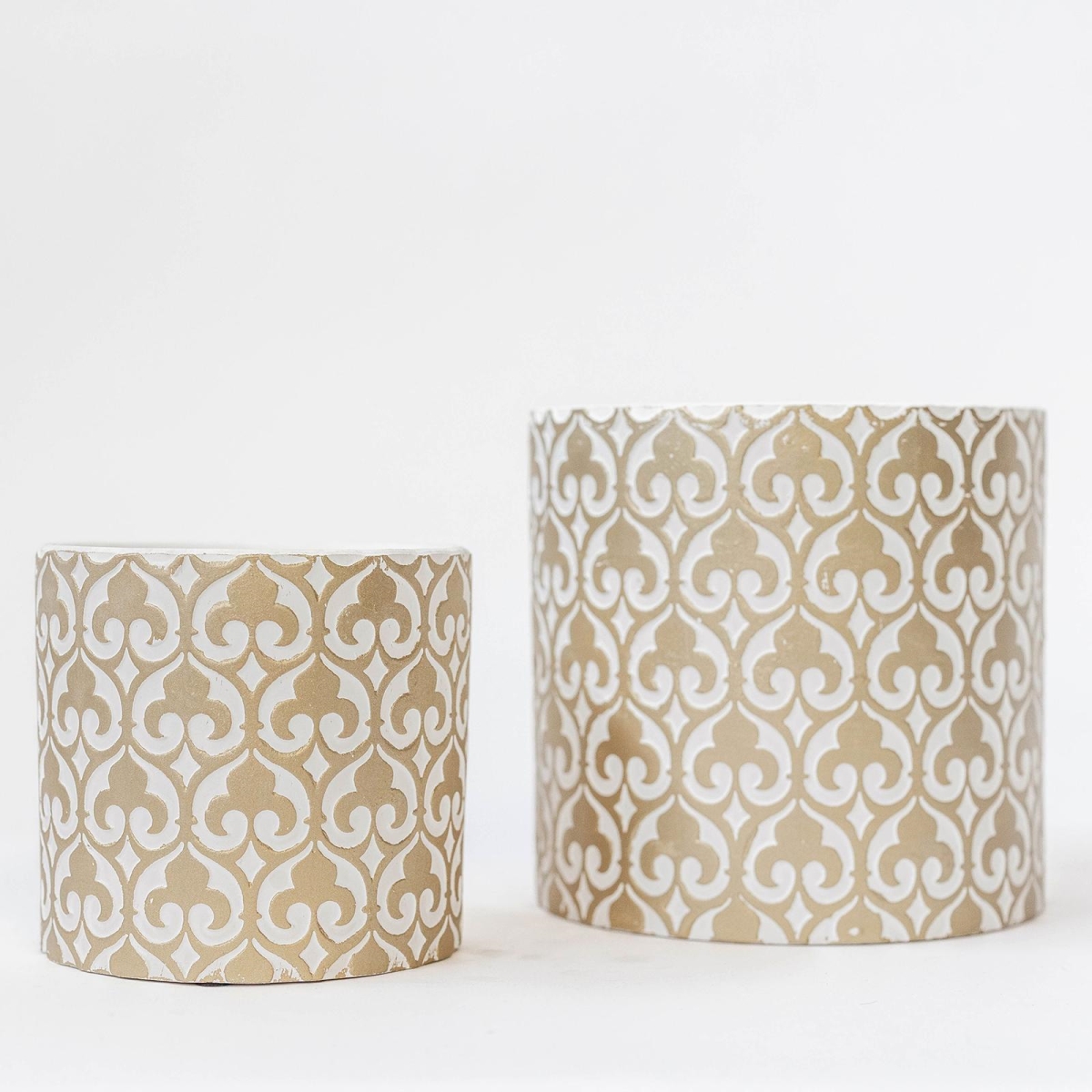 FP-CNP-217-Set Set Of 2 Raised Fleur De Lys Pattern Planters