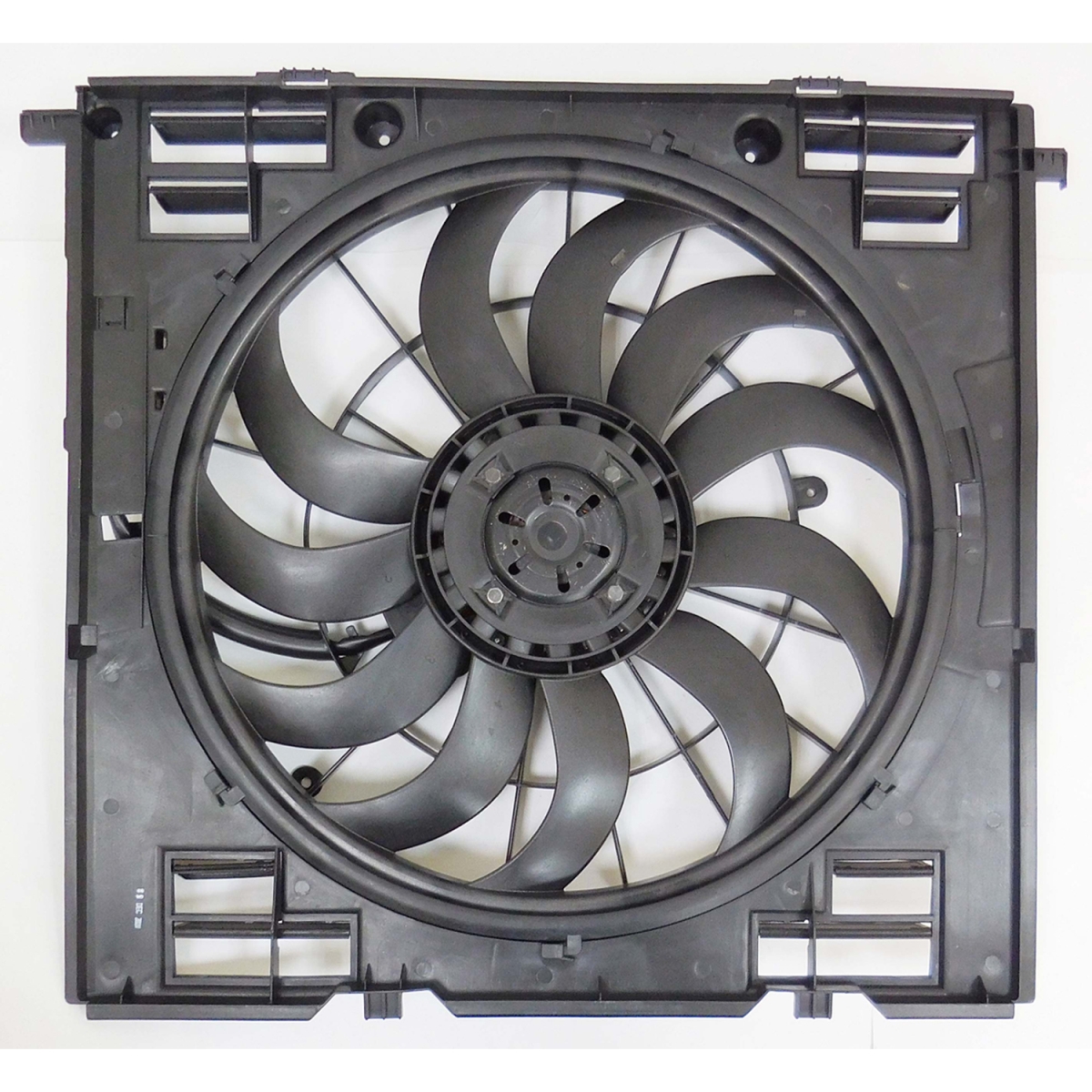 TA-BM3115136 Replacement Radiator And Condenser Fan Assembly With One Big Fan For BMW X4 2018-2022(BM3115136)