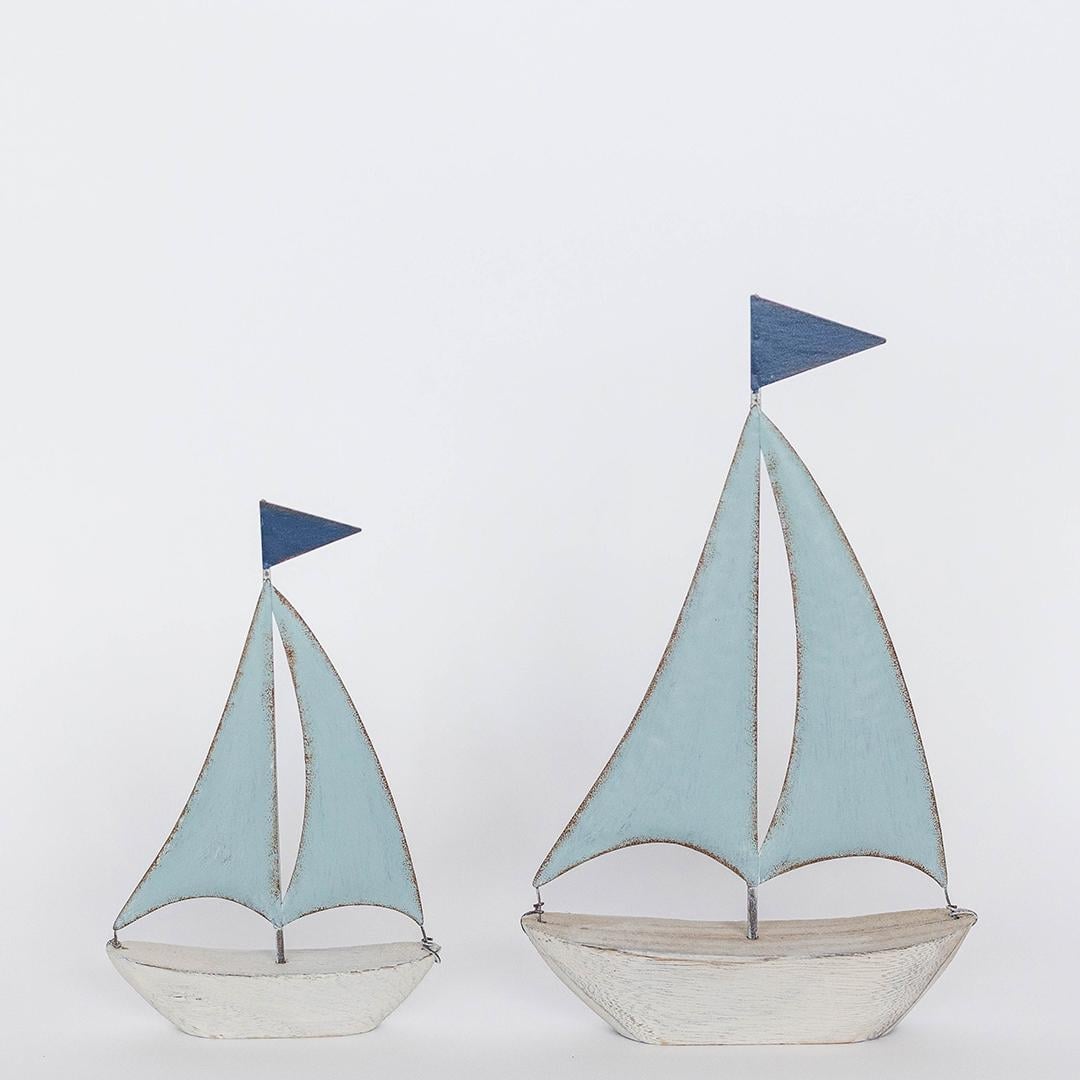 FP-HUS-707 Set Of 2 Sailboats With Flags Figurines