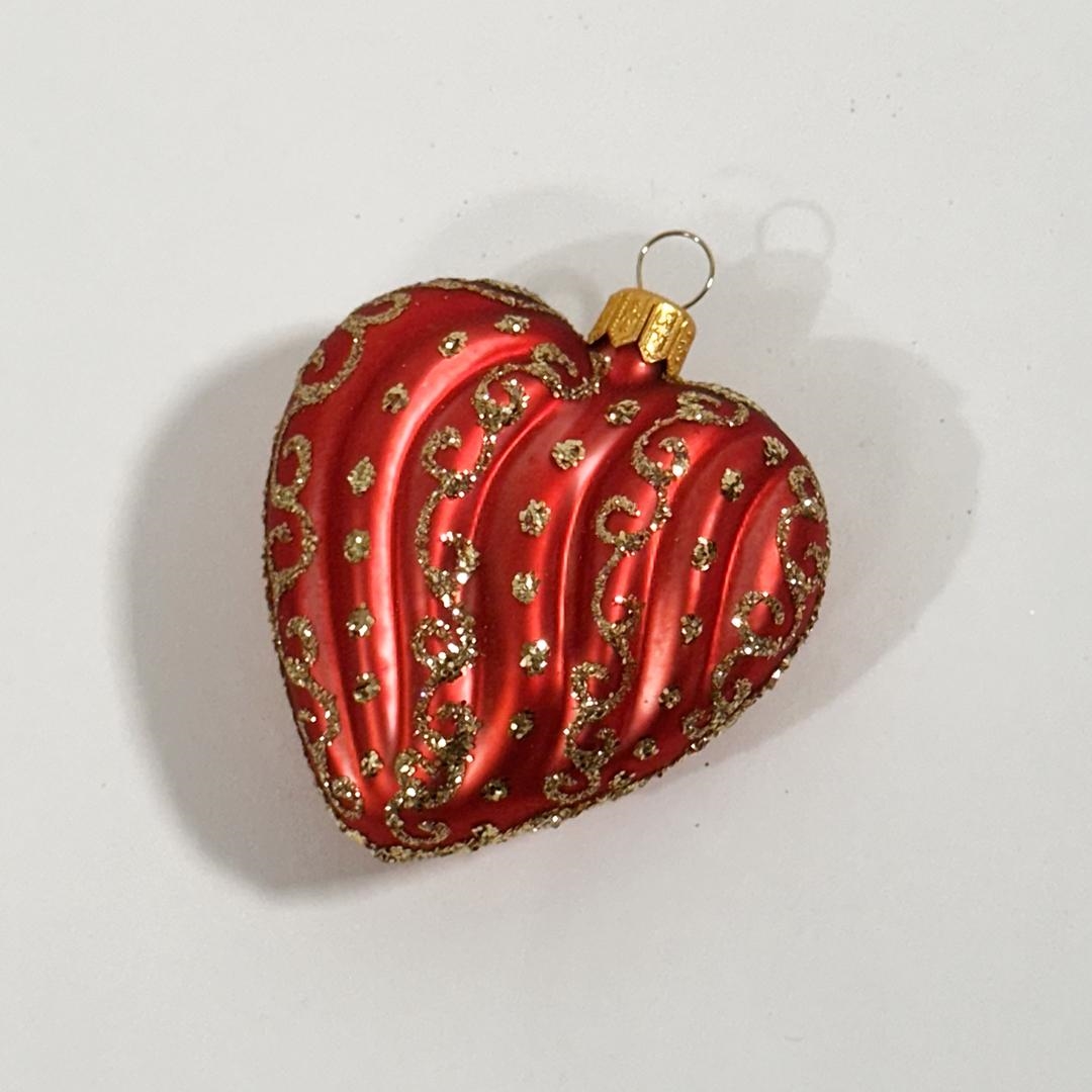 FP-RBL-039-R Swirled Heart With Hold Accents Ornament