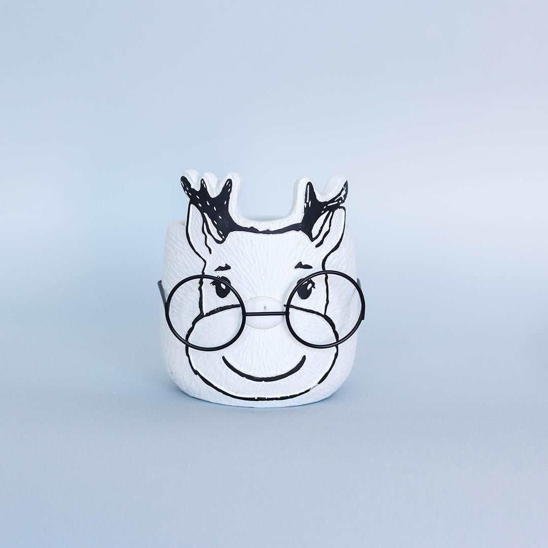 FP-CNP-431 Cute Deer Wearing Round Glasses Flower Pot Planter