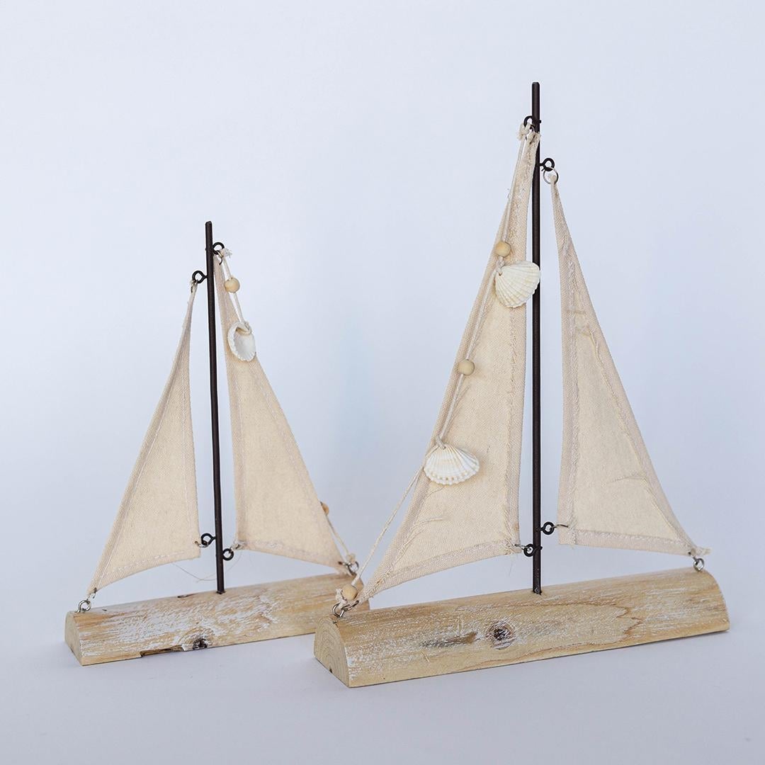 FP-HUS-614 Set Of 2 Seashells On Flowing Sails Sailboat Figurines