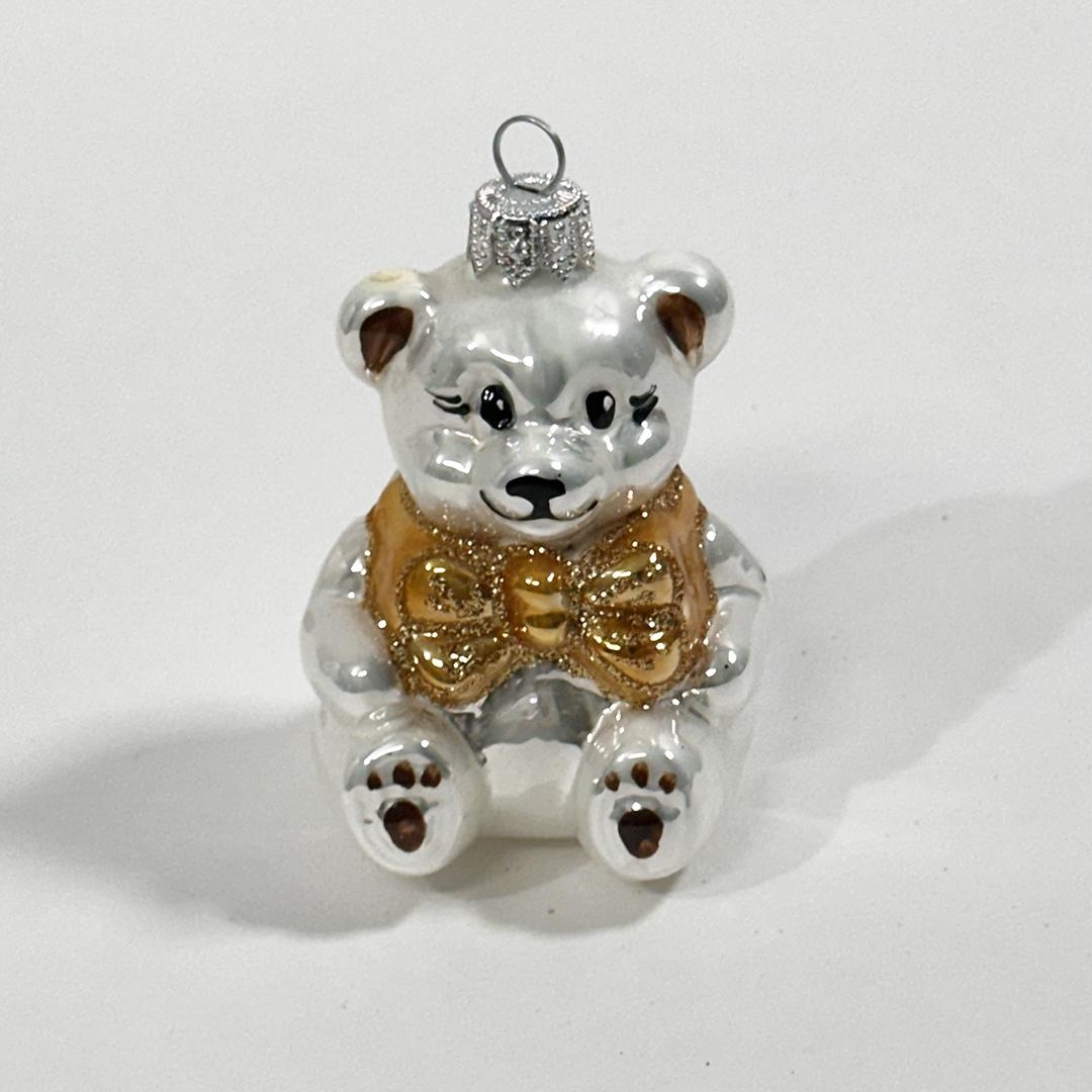 FP-RBL-040-G Teddy Bear Wearing A Bow Ornament