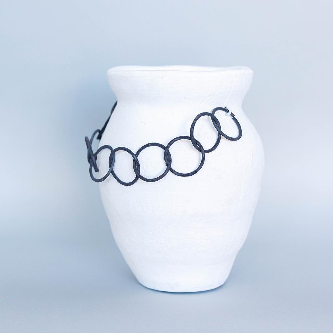 FP-CNP-388-Wt White With Round Chains Vase