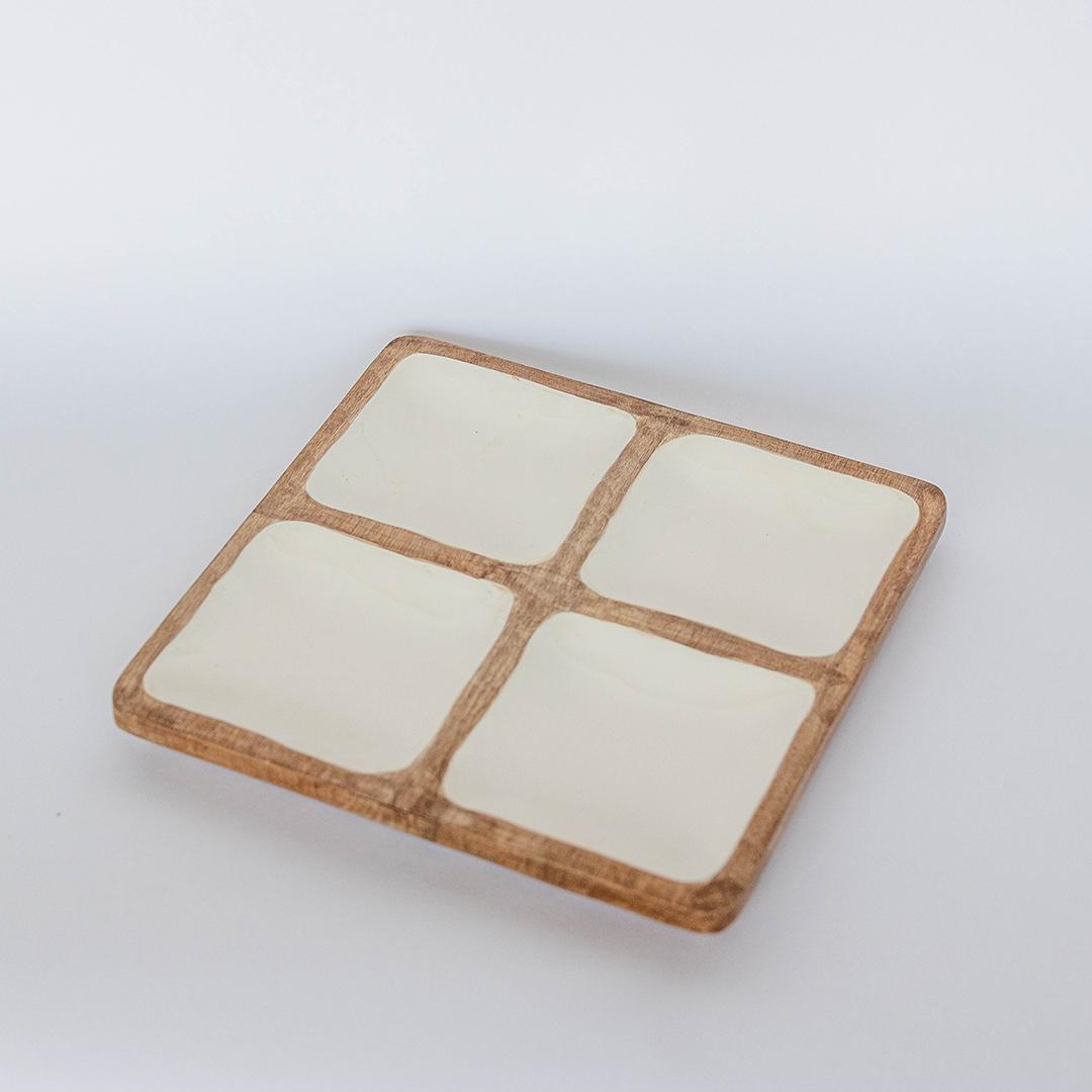 Picture of MDR Trading Inc. FP-ULCR-009-W Wooden Square With 4 Sections In White Tray