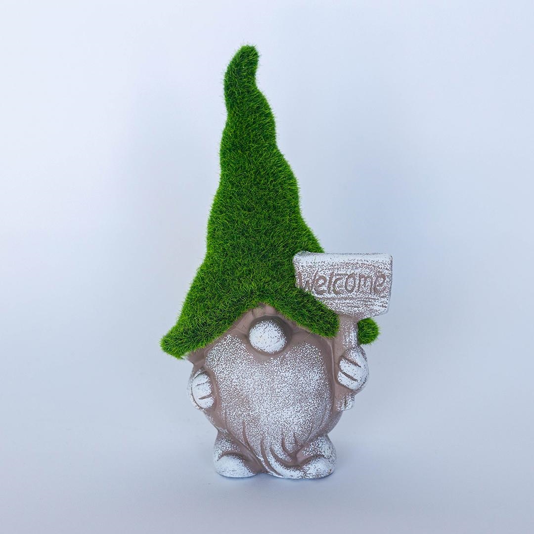 FP-NG101 Gnome Holding A Welcome Sign Garden Sculpture