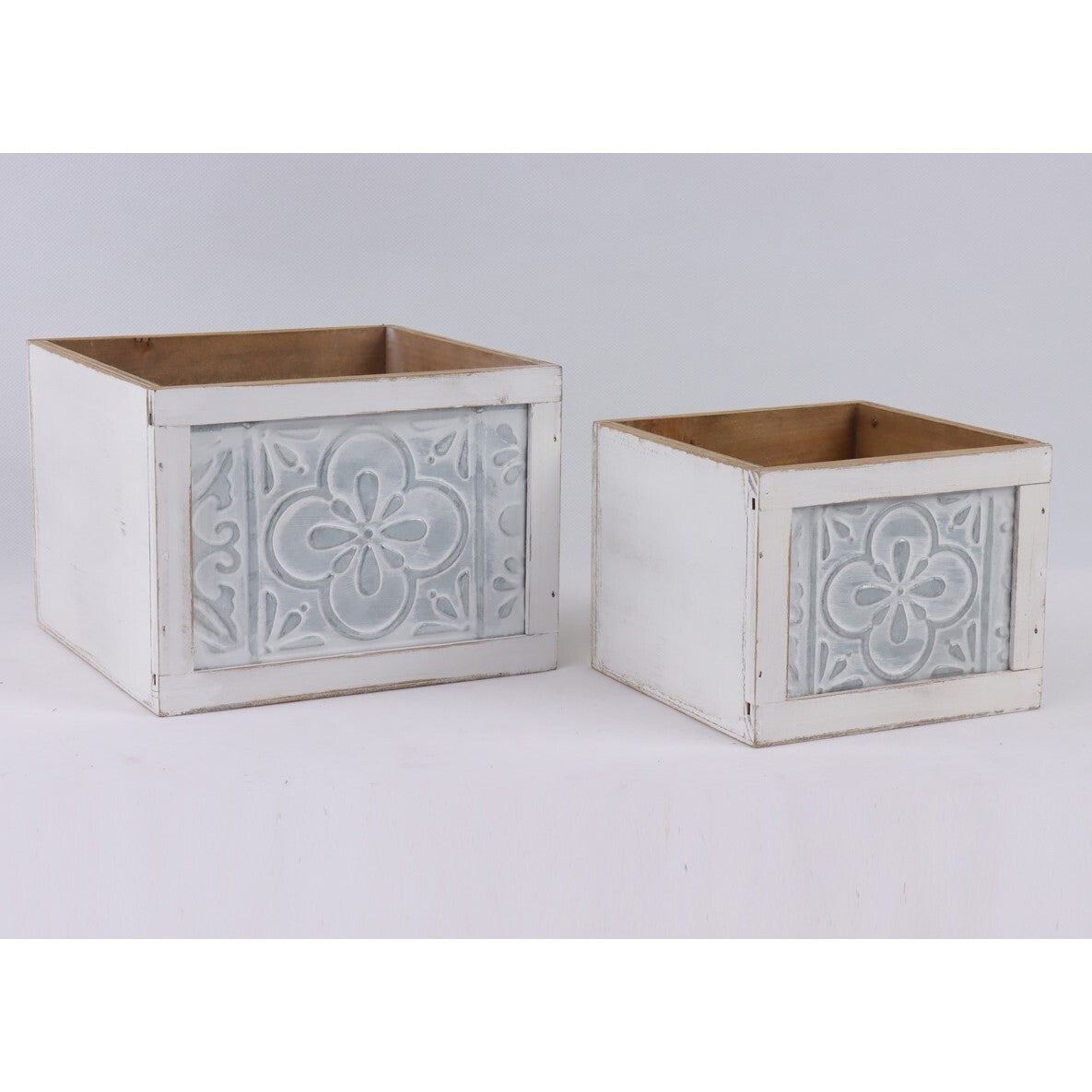 AI-2140-326 Set Of 2 Whitewashed With Embossed Tile Print Boxes