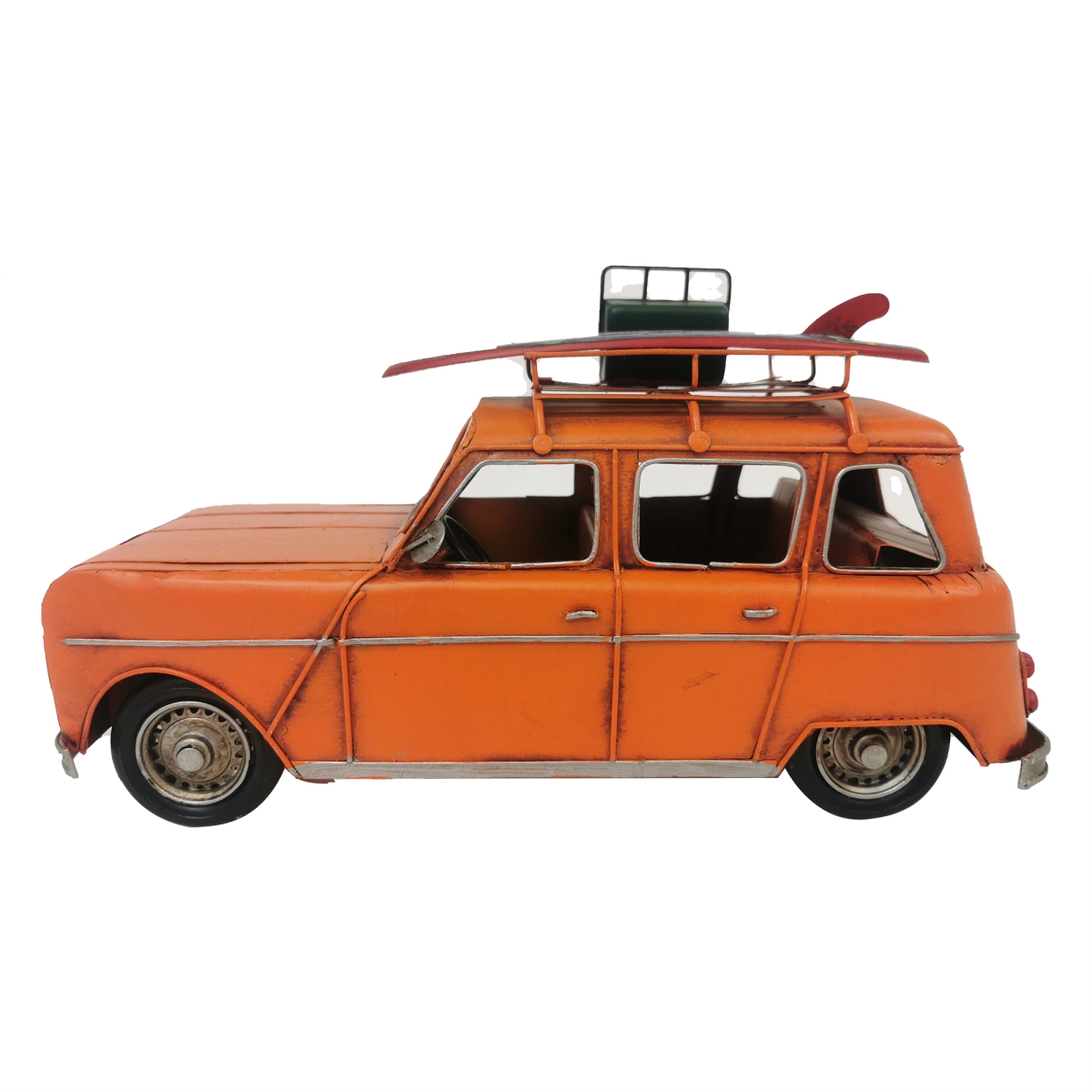 BM-RD2003 Touring Sedan With Surfboard Figurine
