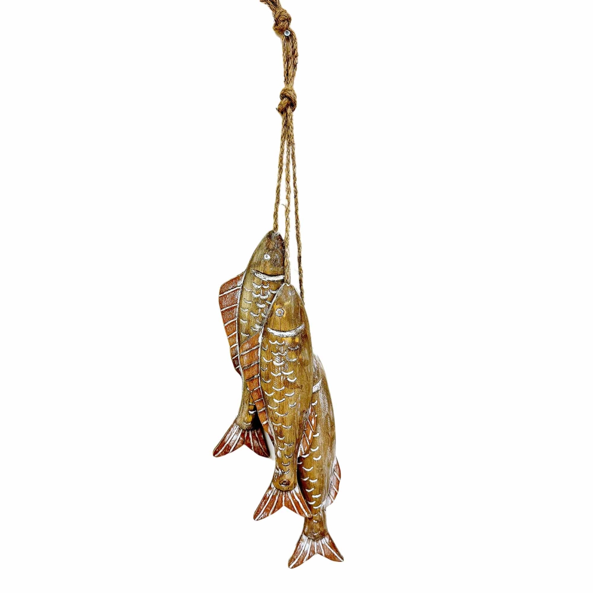 BM-WA3024 Fishes Hanging From A Rope Decoration
