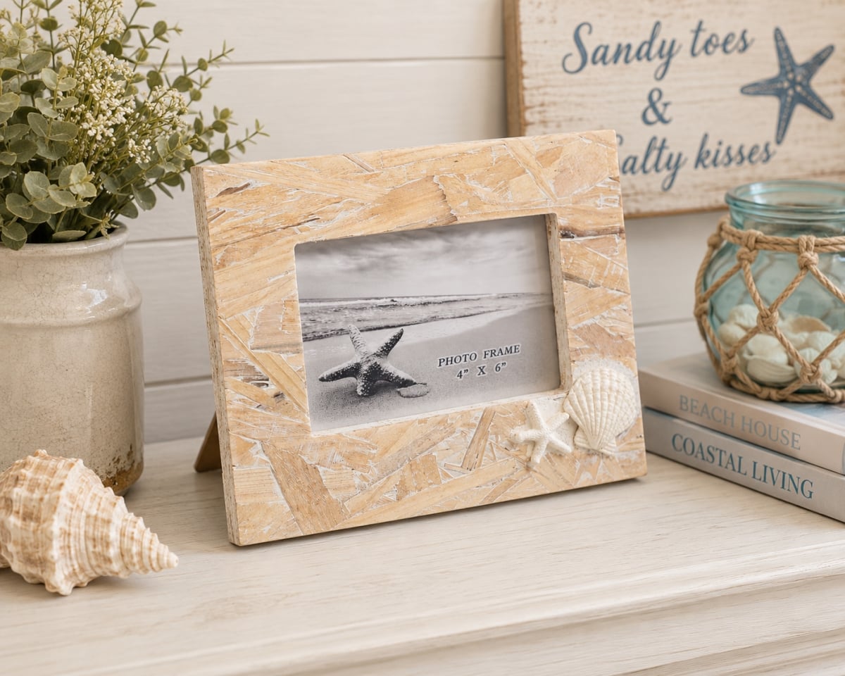 IG-32.115 Light Wood With Shell And Starfish Accents Photo Frame