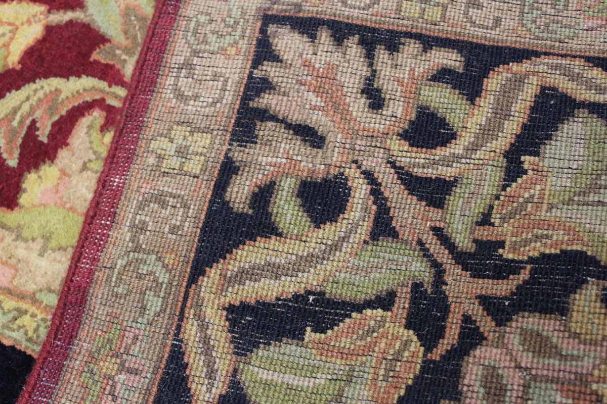 S-JMSC-BU-88SQ 7 ft. 1 in. x 7 ft. 1 in. Sonnet Square Area Rug - Burgundy & Black