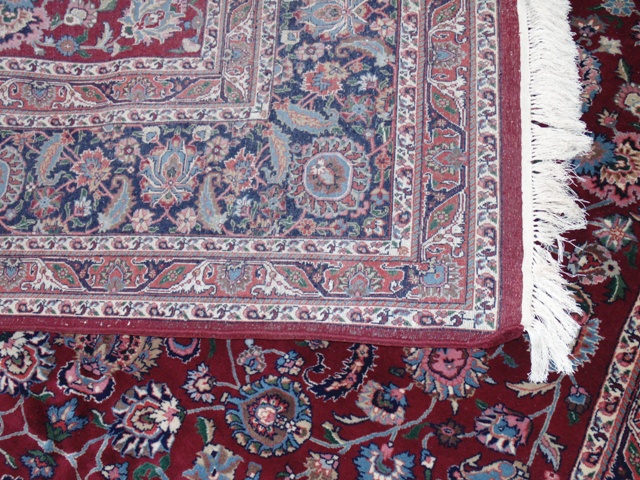 S-SMA-RE-2610 2 ft. 7 in. x 9 ft. 1 in. Sonnet Runner Rug - Red & Navy