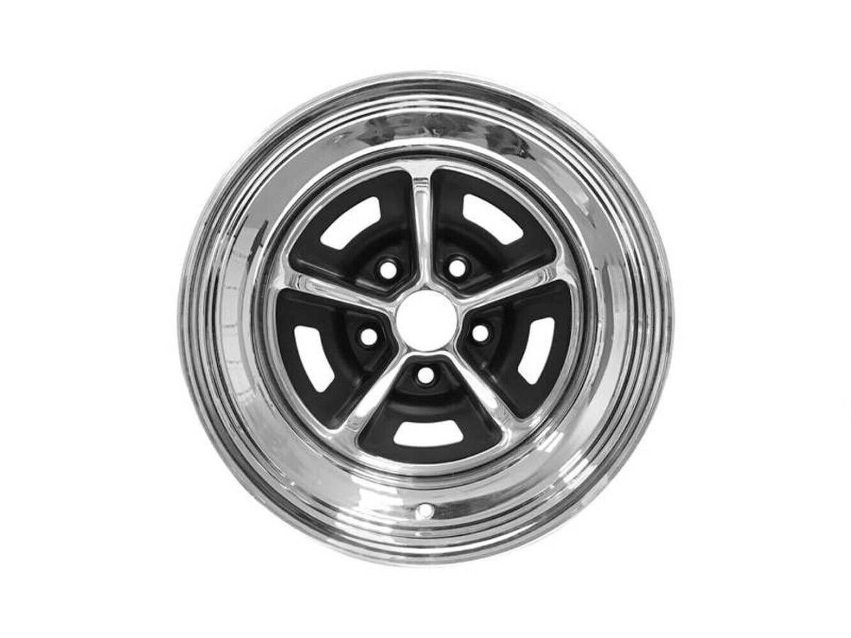 15 x 7 in. 3.980 in Backspace 5 x 4.5 in. Bolt Pattern Magnum 500 Wheel, Chrome