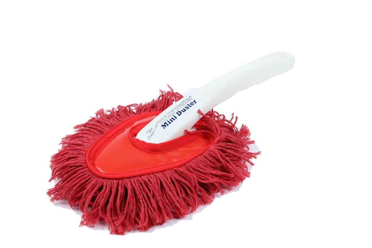 CCD62447 Dash Duster Auto Interio Cleaner Bagged, White & Red