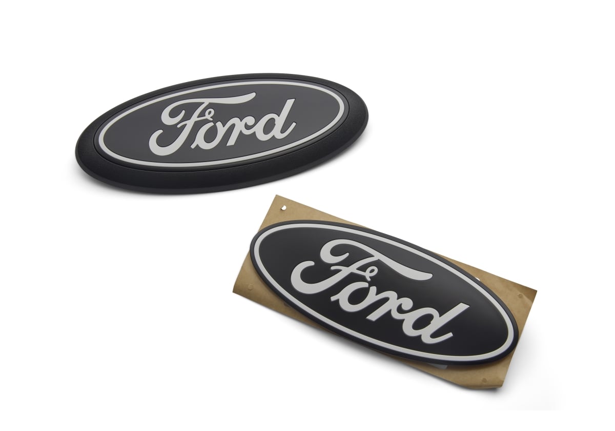 FRDM1447-F15B24 Plastic Black Emblem  Oval Grille & Tailgate Kit without Camera for 2024-2026  Fullsize Truck F-150 Black Oval Kit