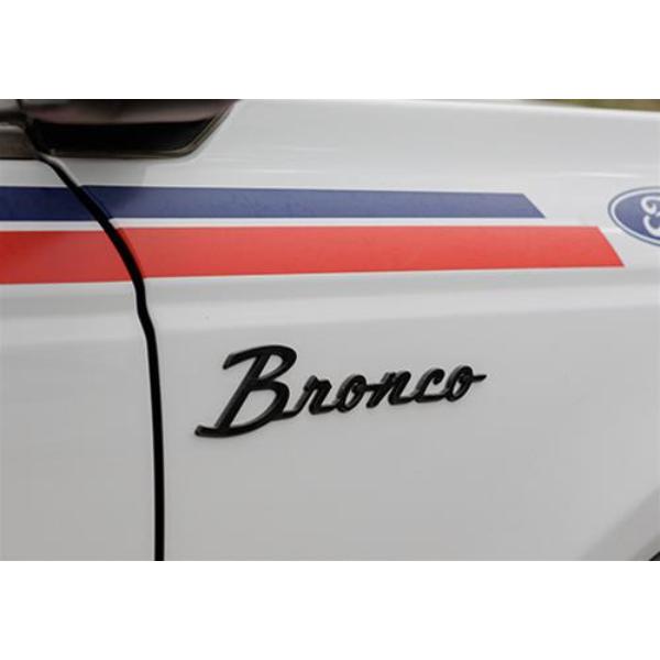 FRDM1447-BSGS Bronco Classic Script Fender Decal Kit for 2021-Current  Bronco, Gloss Black