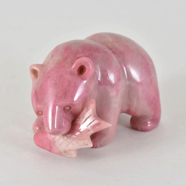 Picture of Matsuda MHDBR-F02115 1.5 in. Bear Figurine with Fish&#44; Pink