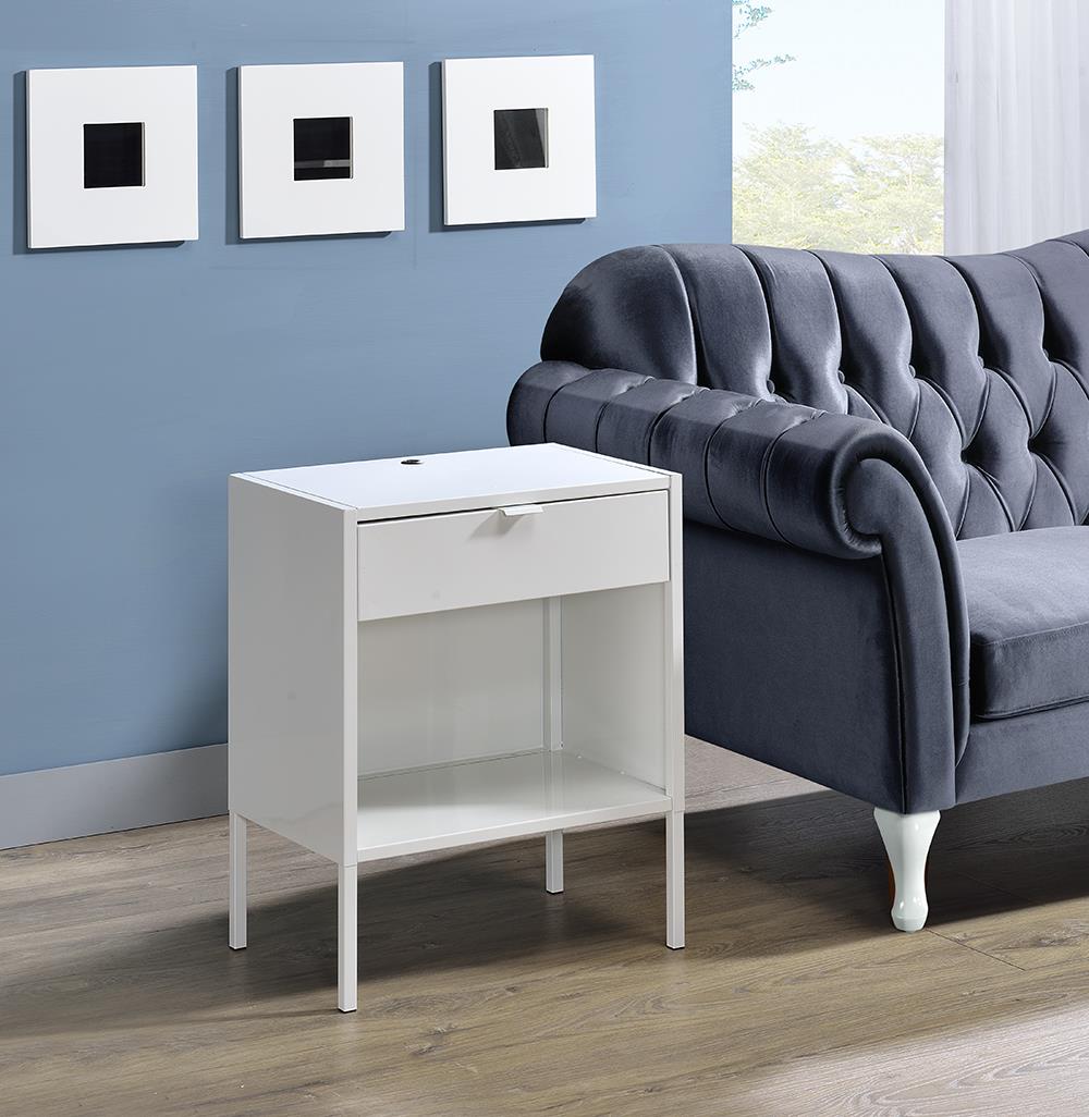 13 x 18 x 24 in. Fiona Accent Table, White
