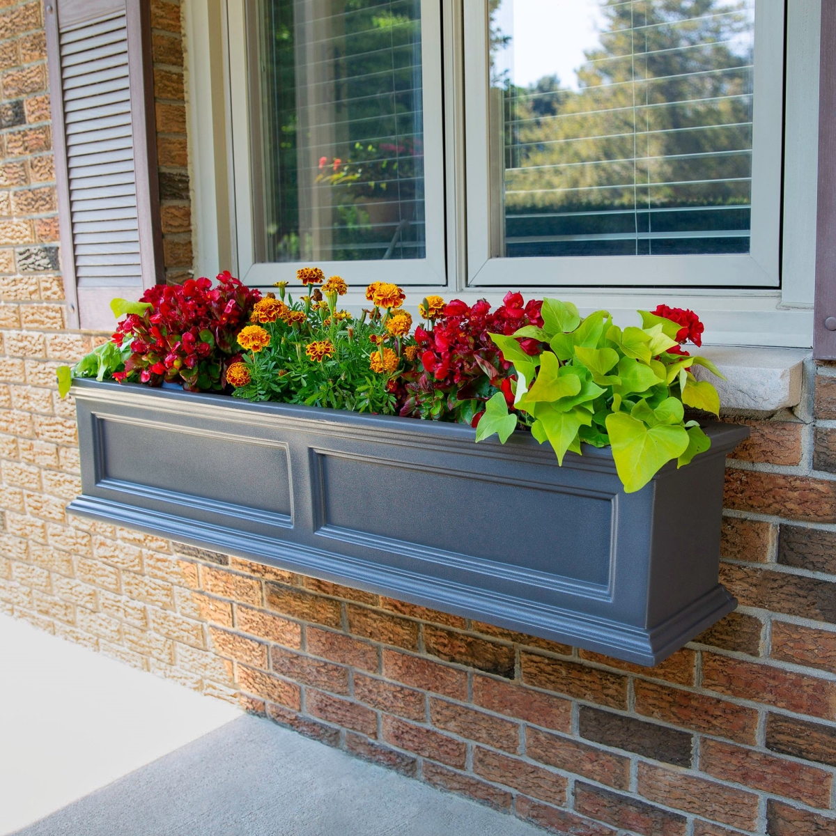 5823-GRG 4 ft. Fairfield Window Box, Graphite Gray