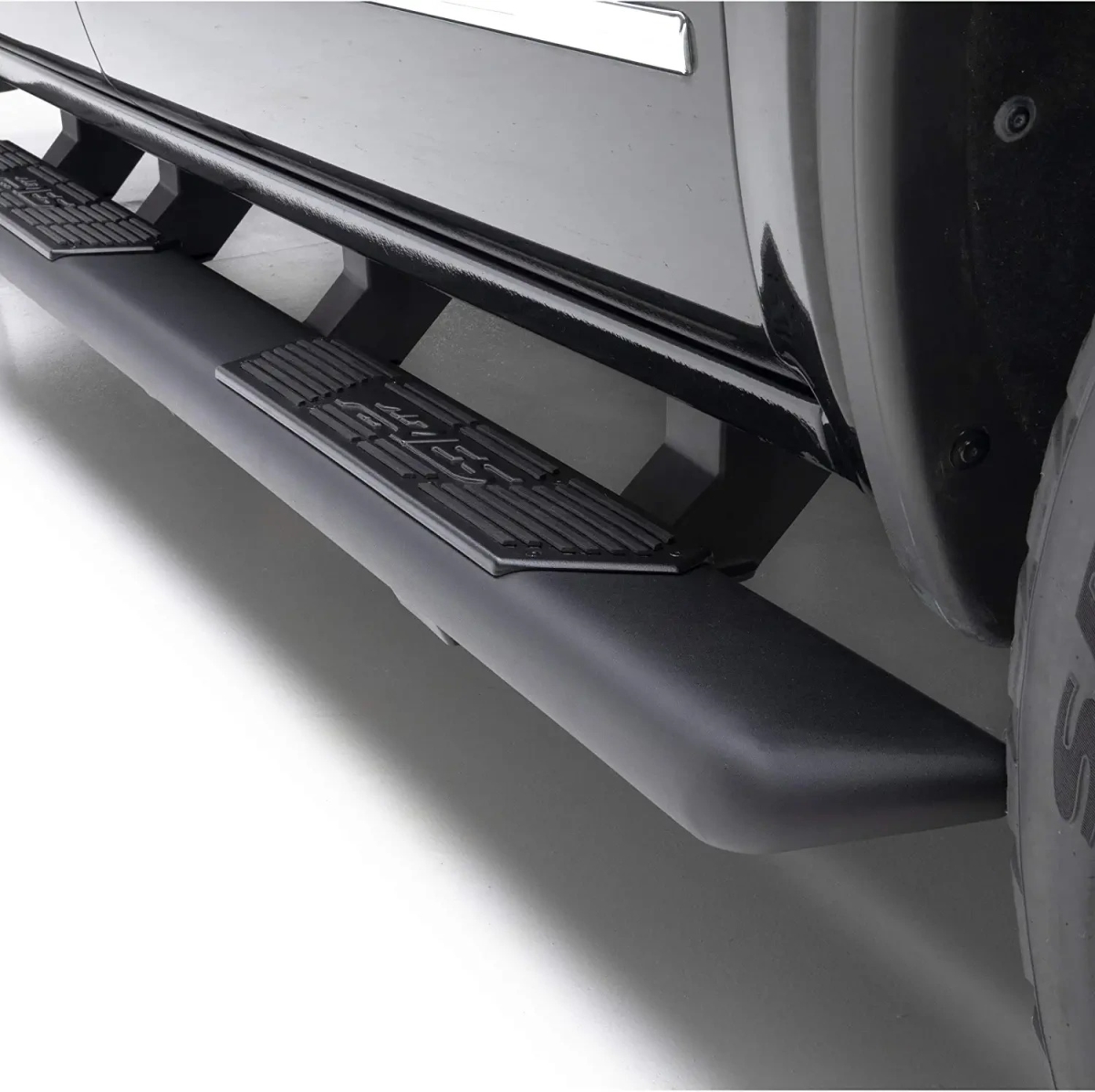 ARI2558043 5.5 in. Ascentstep Running Board, Black