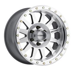 17 x 8.5 in. Double Standard 8 x 17 in. 4.75 in. Backspace Offset Wheel - Machined & Clear Coat