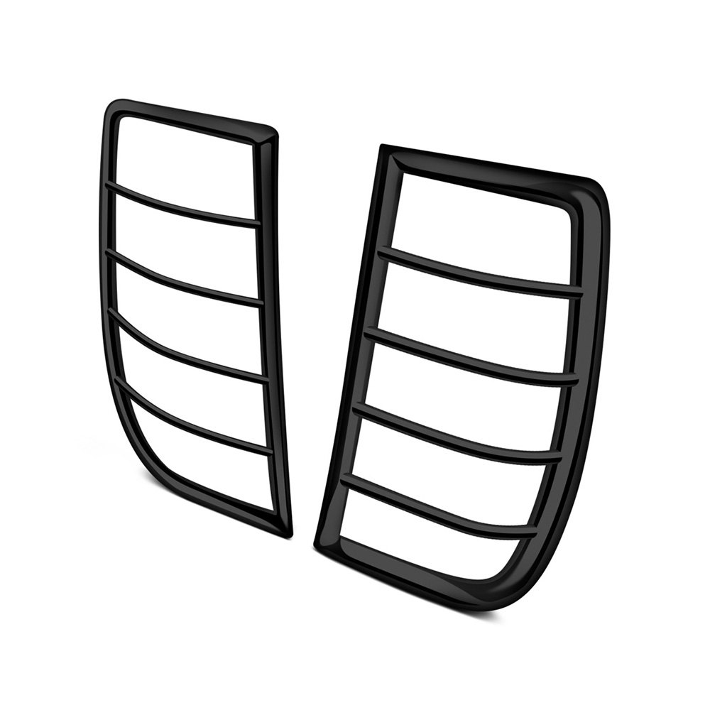 STC30210 1999-2007 GM Silverado & Sierra Tail Light Guards - Black