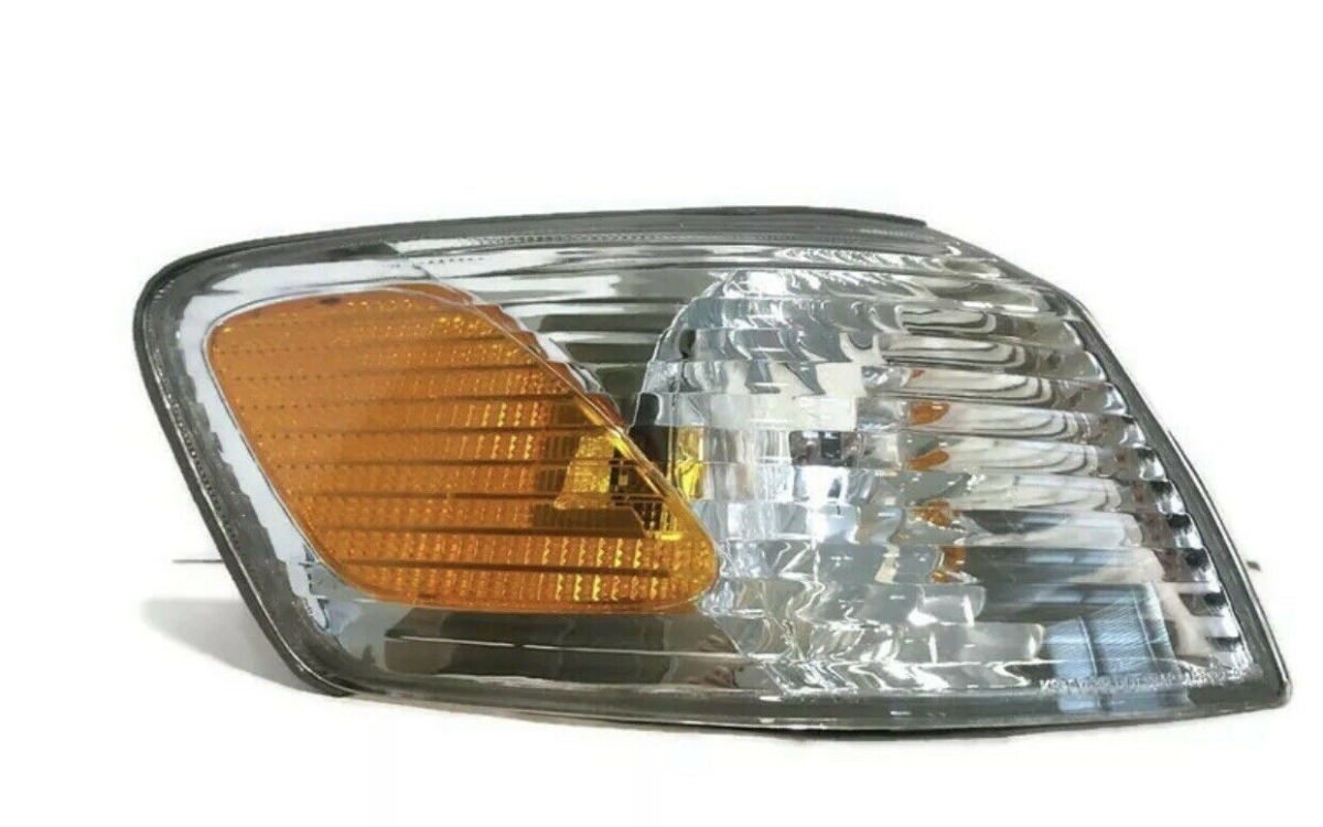 Right Hand Front Signal Lamp for 2000-2001 Camry