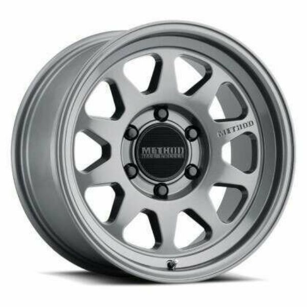 18 x 9 in. Plus 18 mm Offset 6 x 5.5 in. Bolt Pattern 106.25 mm Centerbore Gloss Titanium MR316 Wheel