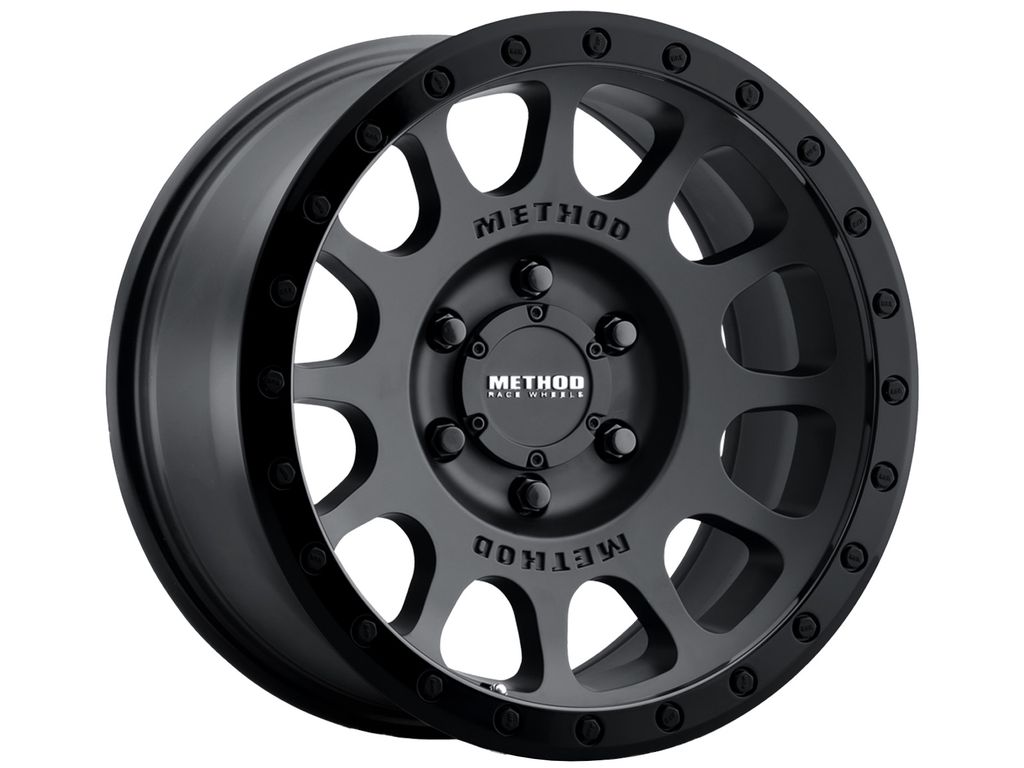MRWMR305785501000 MR305 NV 17 x 8.5 in. 0 mm Offset 5 x 5 94 mm Center Bore Gloss & Matte Black Wheel